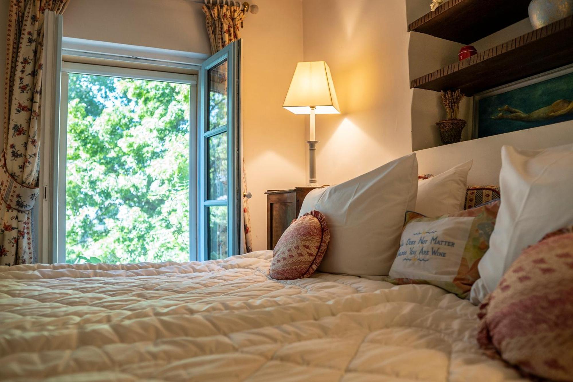 Domaine Des Tilleuls D'Or Saint-Cezaire-sur-Siagne Room photo